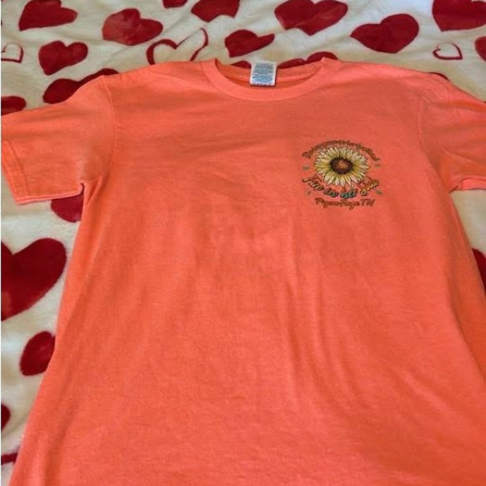 Gildan Orange Short Sleeve Tee Vibrant Cotton Crew Neck